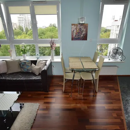 Elegant Arkadia Apartment Warsaw